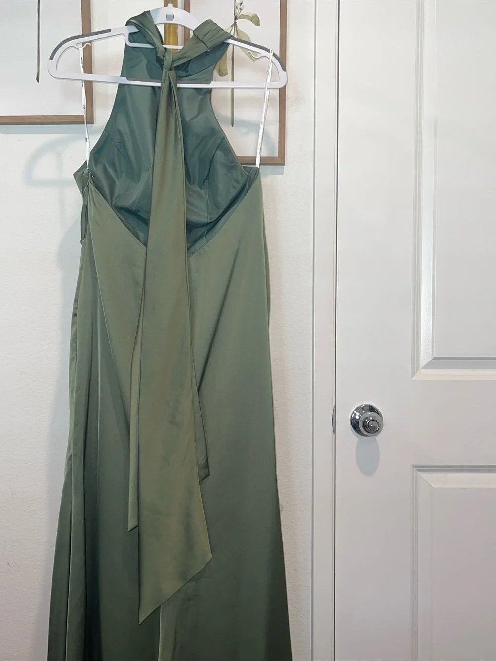 N/A elegant olive